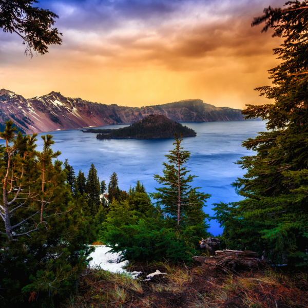 Spend Summer at The Crater Lake National Park